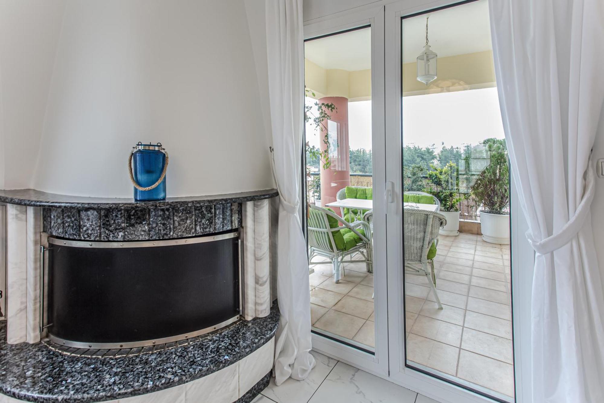Celestial Garden-Thessaloniki'S Modern, Eclectic Penthouse With An Amazing View And Veranda Buitenkant foto